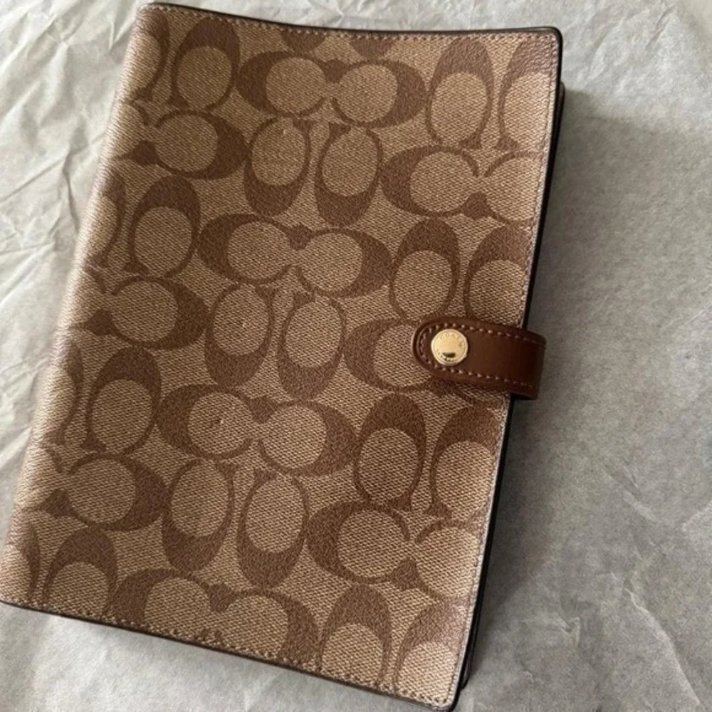 Coach Signature Canvas Organizer Folio in Brown